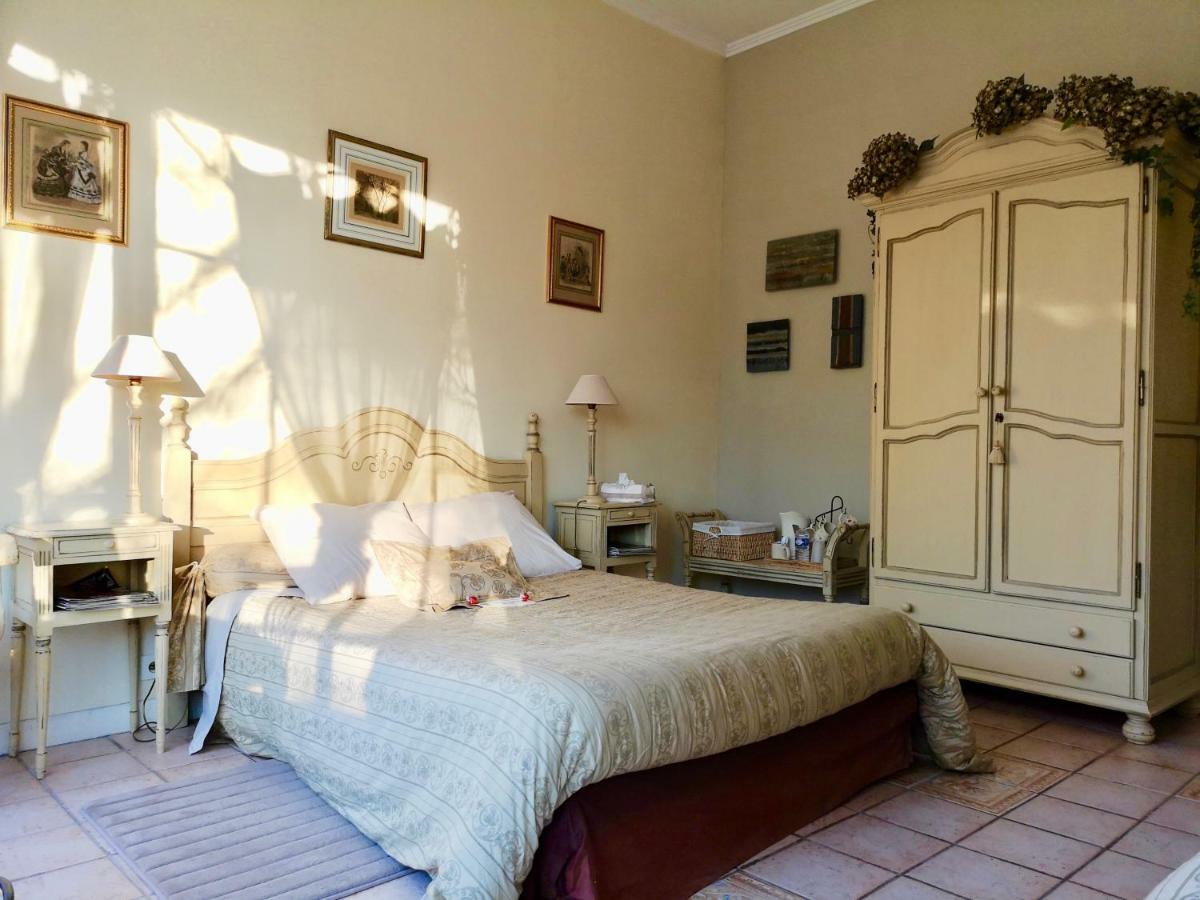 Le Domaine Des Pres Du Hom Bed & Breakfast Bezu-Saint-Eloi Exterior photo